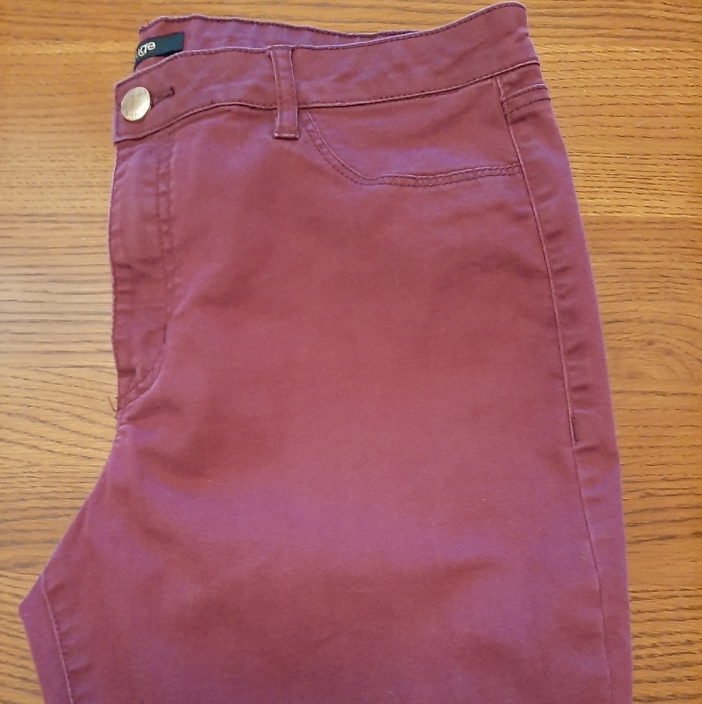 Refuge Straight leg Chinos. Sz 14 Burgundy